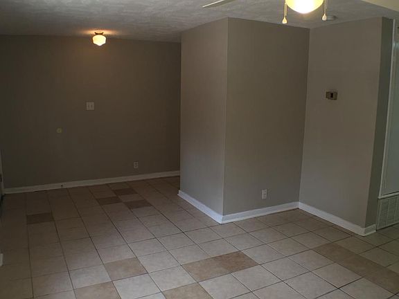2nd image of 1968 1/2 W Dallas St APT A