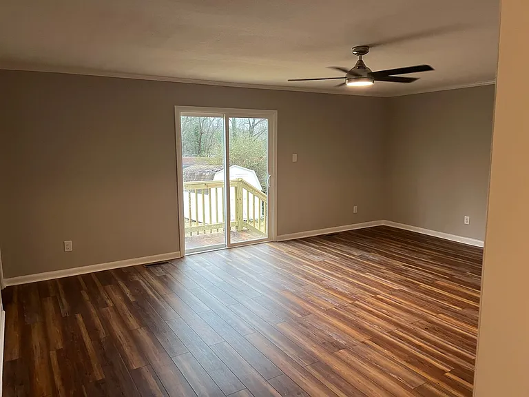 462 Reservoir Hts — Photo 15