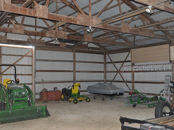 Unfinished Shop - Storage