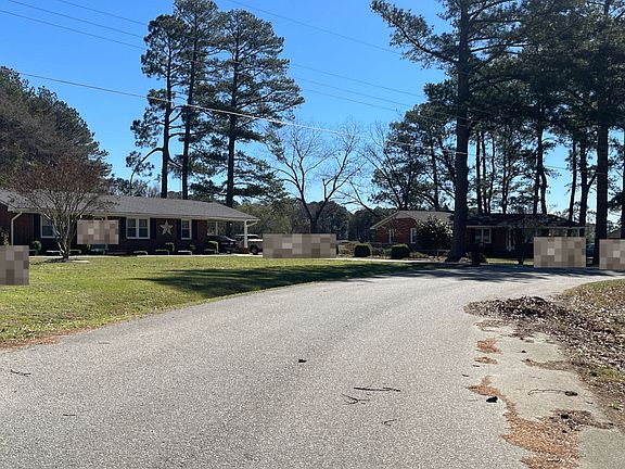 4th image of 2022 Azalea Dr