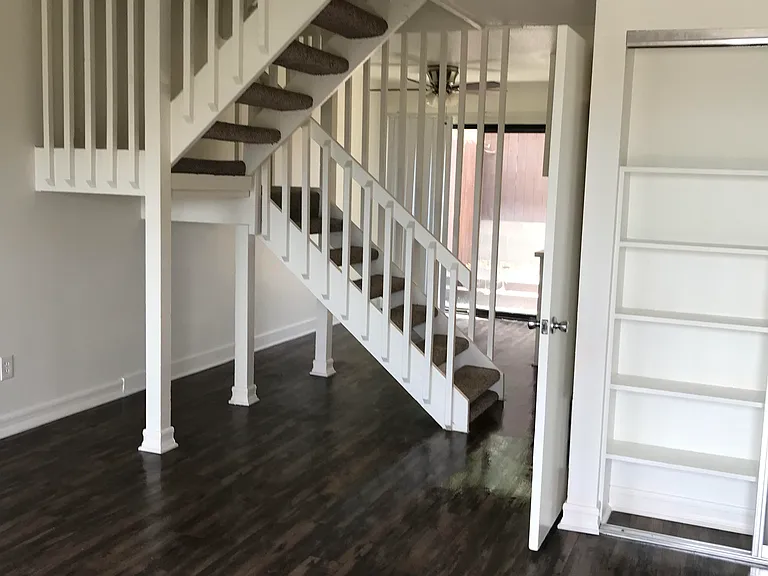 360 Chinquapin Ave #5 — Photo 6