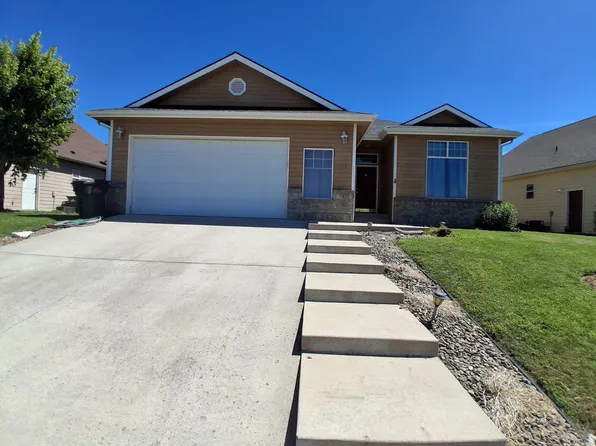 415 Sherilyn Ct, Grandview, WA 98930
