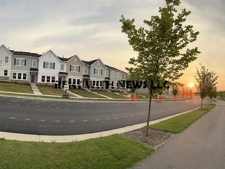 5124 Anamosa St — Photo 73