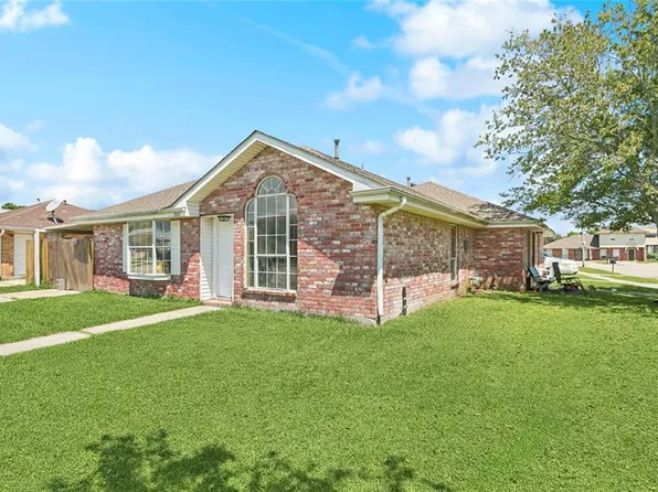 9109 Atreus St, Chalmette, LA 70043
