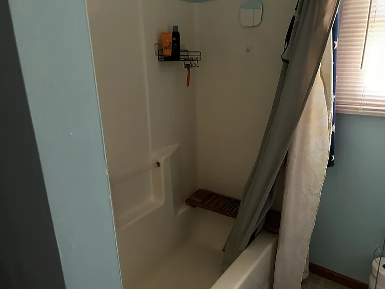 403 Sherman St #B — Photo 2
