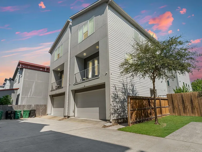 607 Bayou St — Photo 1