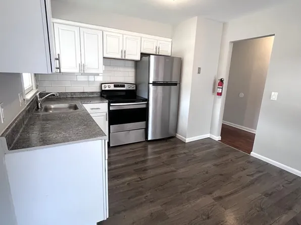 96 S Hamilton St, Poughkeepsie, NY