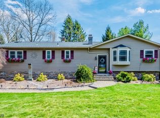 3 Birchwood Dr, Stockholm, NJ 07460