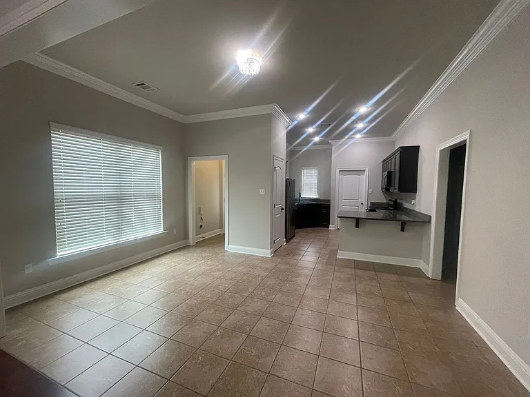 624 Riverscape Dr — Photo 5