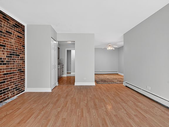 5th image of 7117 W 93rd St APT 405