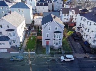 134 Forest St, Fall River, MA 02721