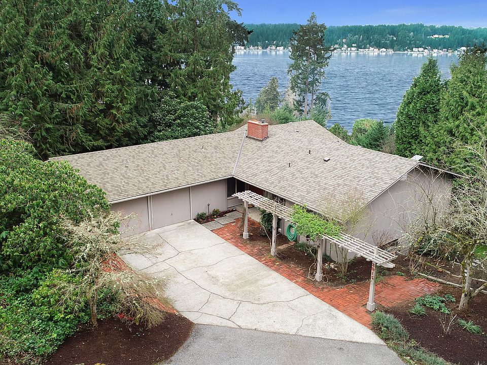 1st image of 2015 192nd Ave SE