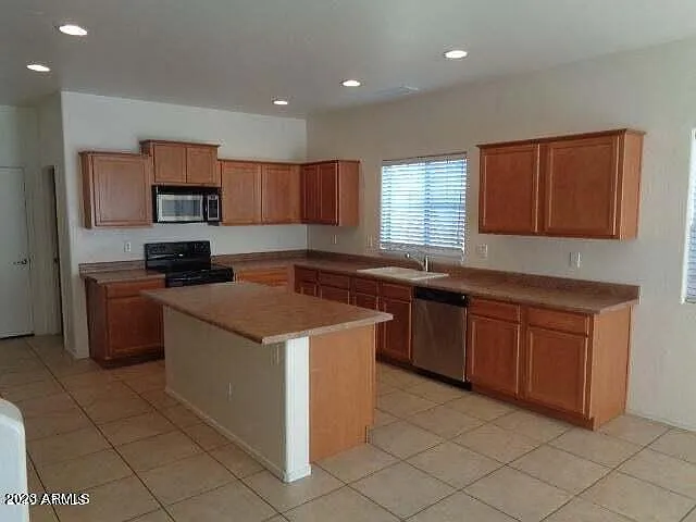 2353 N 83rd Dr — Photo 5