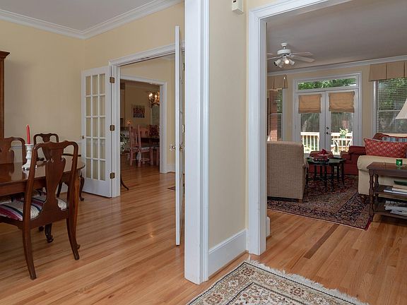 4th image of 149 Char Oak Dr