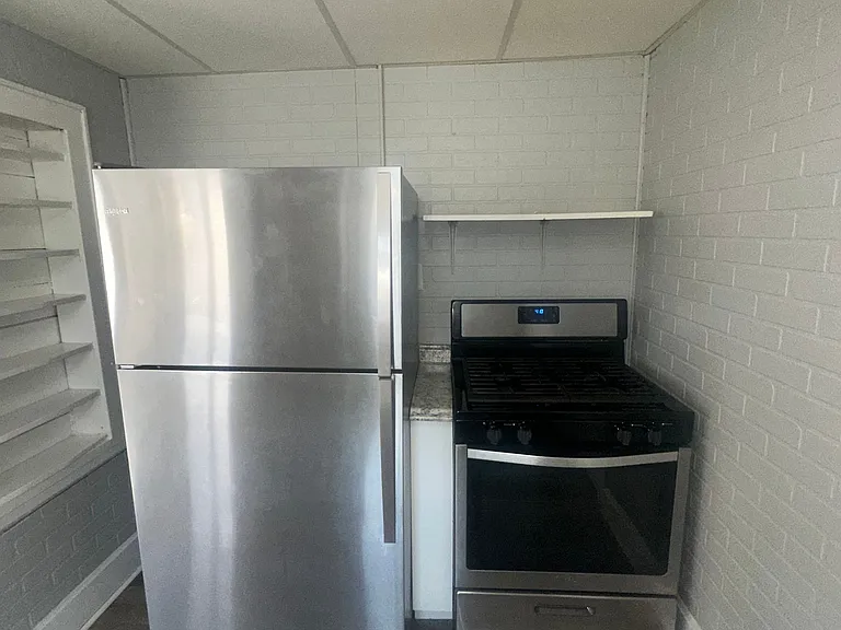 2317 Broad St #5 — Photo 1
