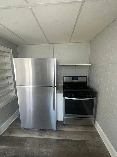 2317 Broad St Photo 1
