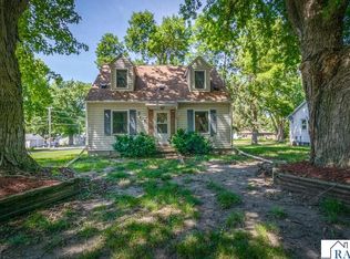 701 E Blue Earth St, Lake Crystal, MN 56055