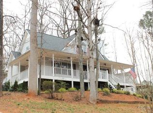 48 Walnut Cv, Dawsonville, GA 30534