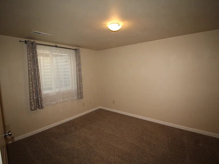 507 Roundhouse Dr — Photo 15