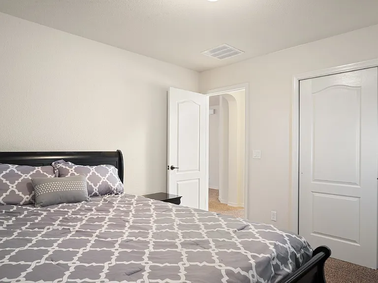 13483 Halifax St — Photo 23