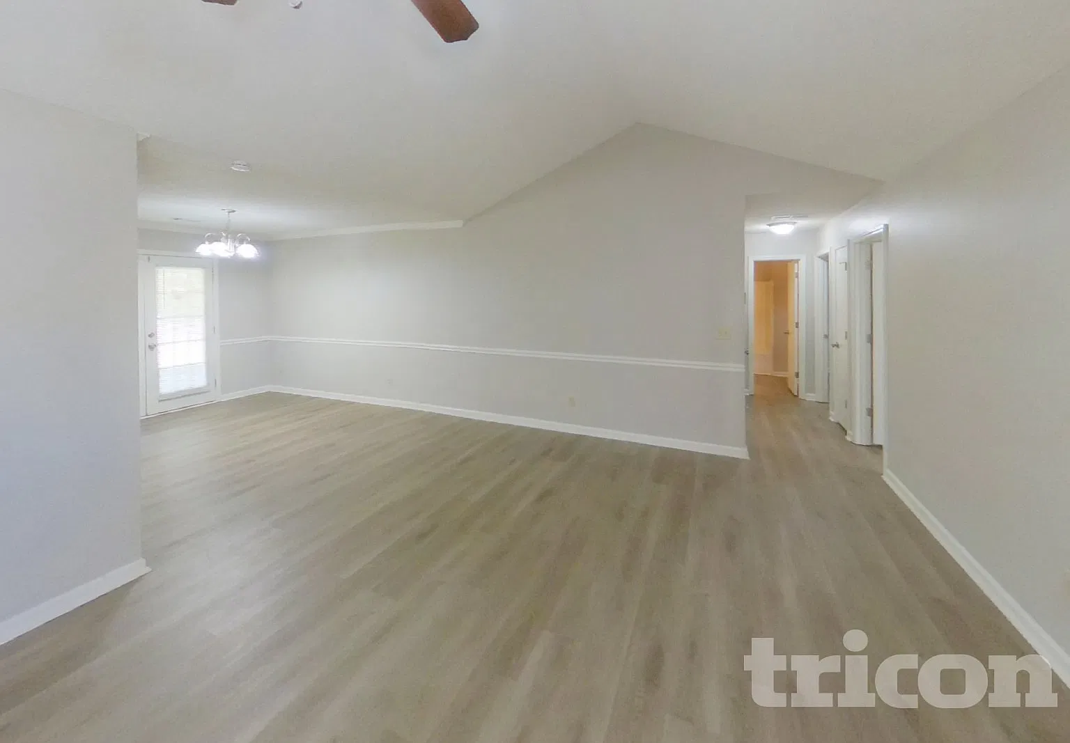 3031 Ashly Brooke Drive Snellville GA — Photo 3