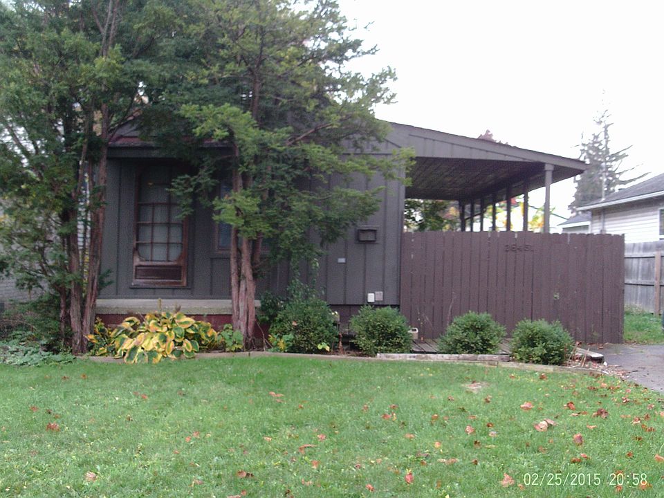 1st image of 28451 Beechwood St