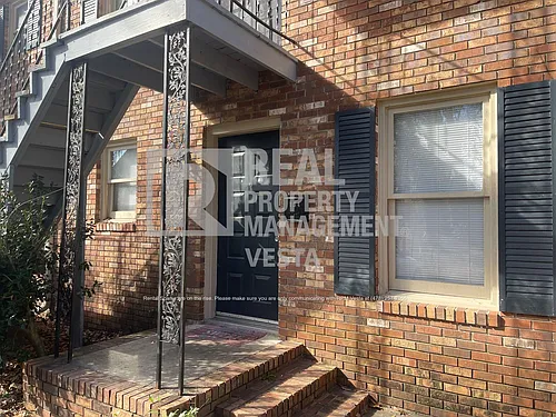 134 Tyrone Blvd Photo 1