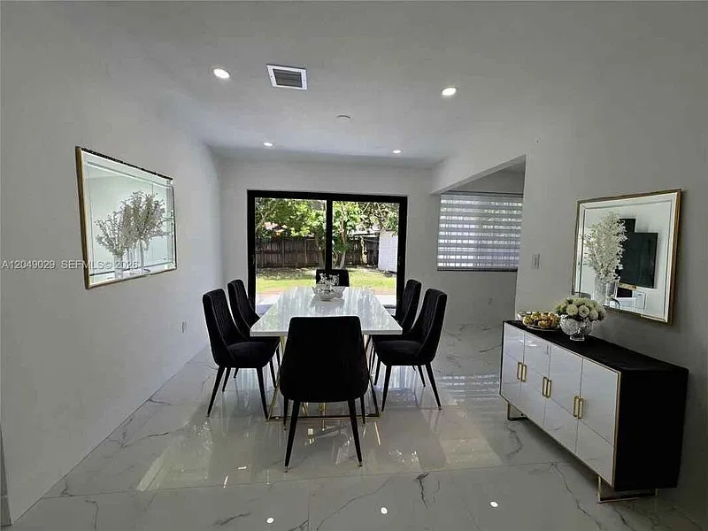19202 Nw 23rd Ct Miami Gardens, Fl 33056 — Photo 4