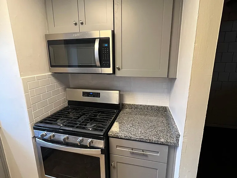 406 Rebecca Ave — Photo 16