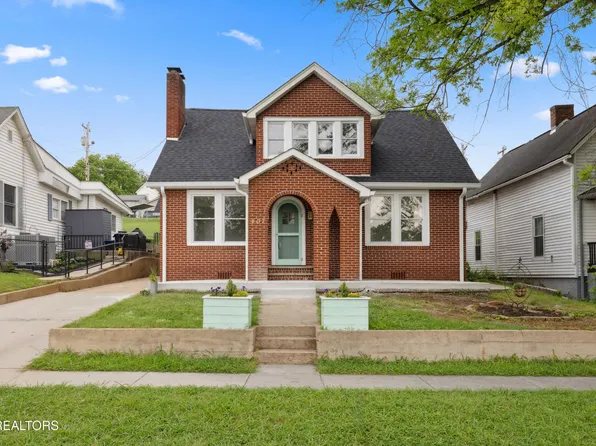 407 W 1st Ave, Lenoir City, TN 37771
