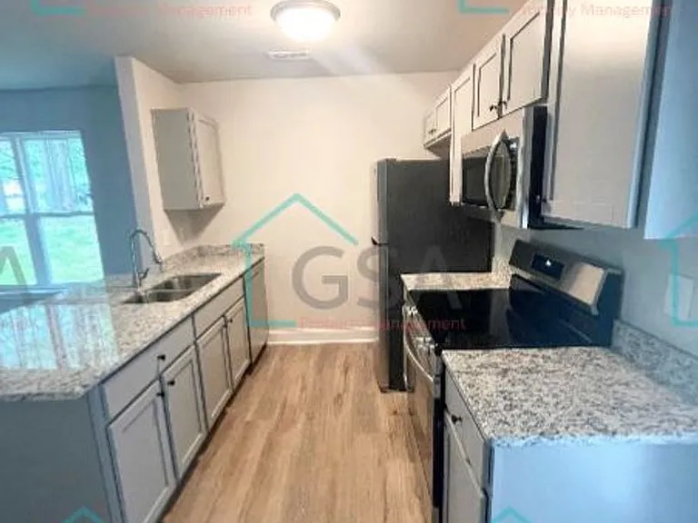 152 S Church Street Ext — Photo 4