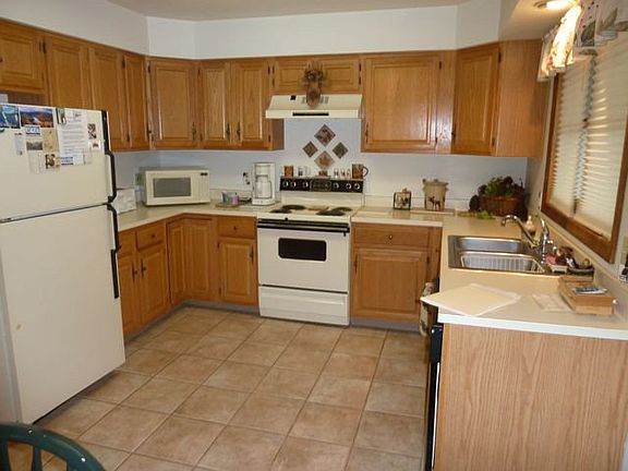 4th image of 20 Dooling Way Unit 9