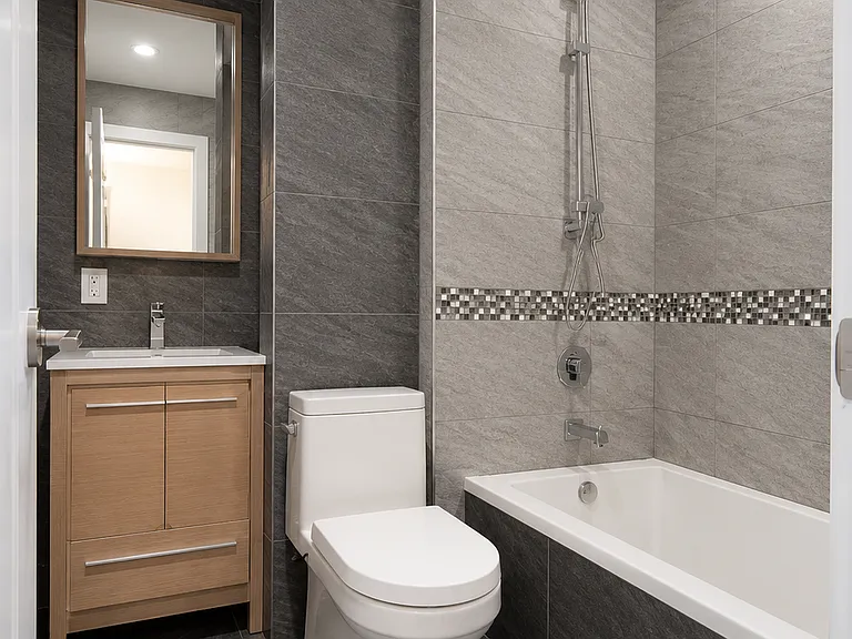 139 Essex St #13 — Photo 8