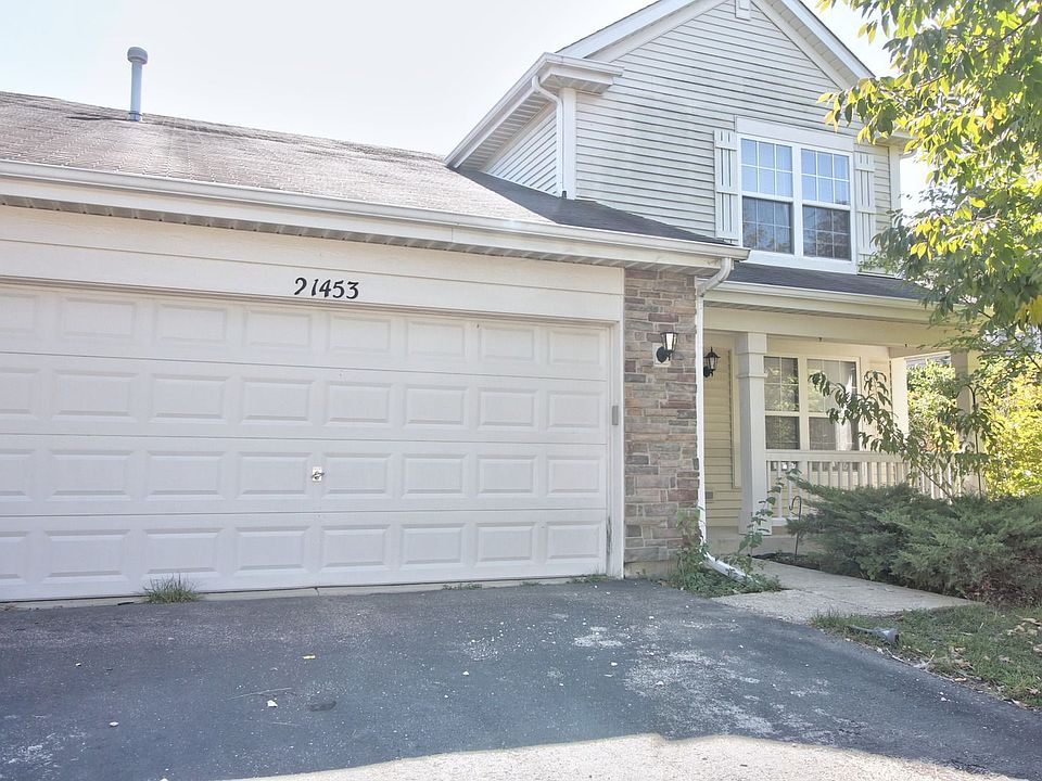 1st image of 21453 Abbey Ln