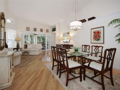 8325 Excalibur Cir APT O1, Naples, FL, 34108