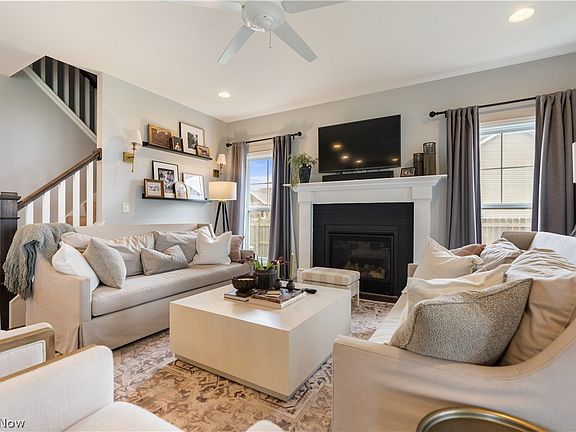 5th image of 9945 Guardian Cir NW
