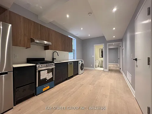 2386 Lake Shore Blvd W #203 Photo 1