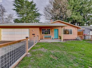 1322 SW Melrose Ave, McMinnville, OR 97128