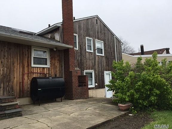 2nd image of 189 Island Pkwy W