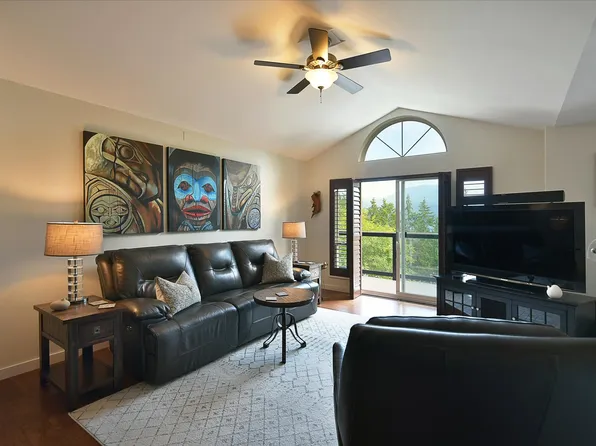 5866D Turnstone Cres, Sechelt, BC V7Z 0L9