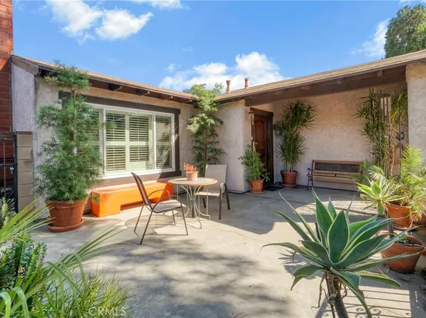 20011 Eccles St, Winnetka, CA 91306