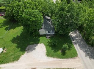 1317 S Evergreen Ave, Chanute, KS 66720