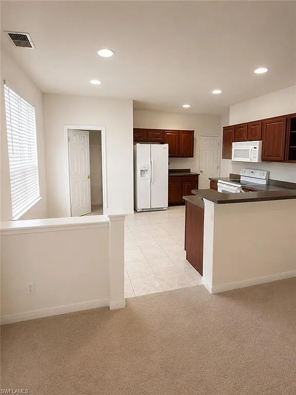 Lakewood Village — Photo 3
