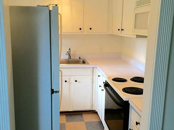 4th image of 4661 36th St S APT A1