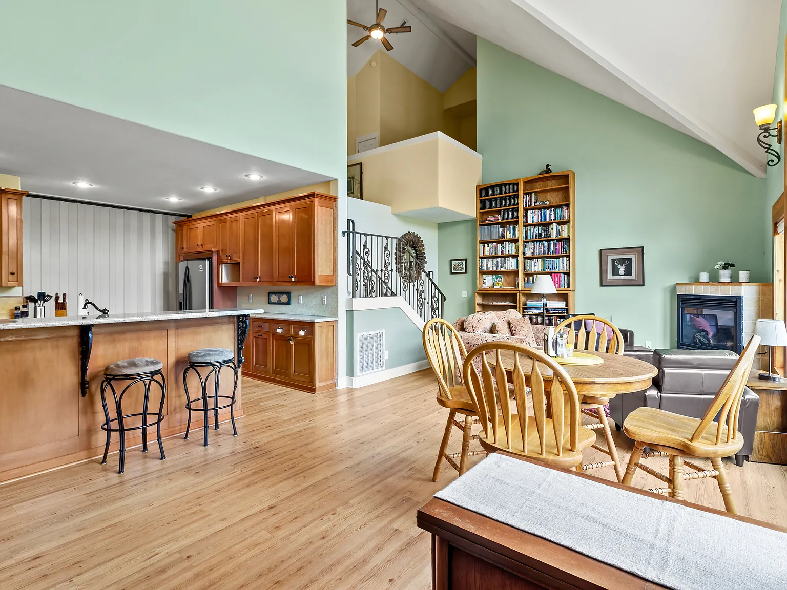 729 Walker Ave — Photo 1