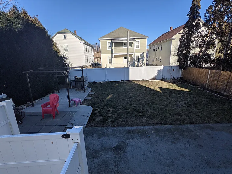 27 Covell St #2 — Photo 11