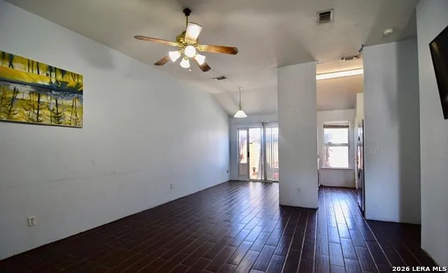 3040 Pine Valley Dr — Photo 3