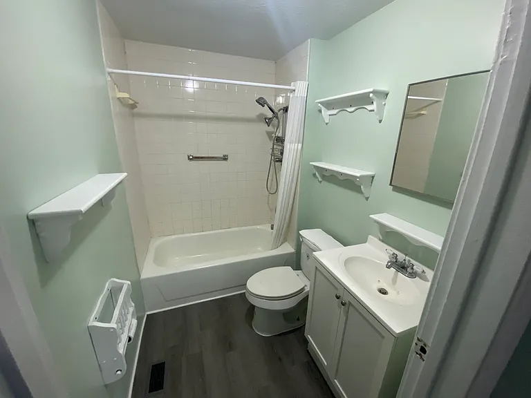227 E Barnes Ave — Photo 8