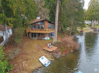 446 W Lake Samish Dr, Bellingham, WA