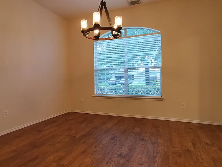 2722 Harte Ct — Photo 7